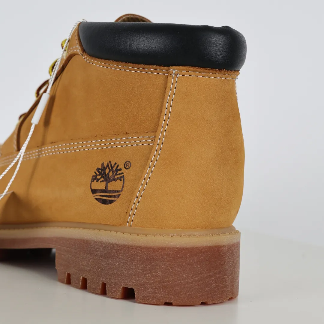 Local self-pickup💰640 Core recommendation Good price Top genuine consistent injection molding process, rubber non-slip outsole resists cold and cracks, genuine consistent full leather collar/lining/sole, equipped with anti-fatigue shock-absorbing honeycomb insole, extremely comfortable, full set of original packaging accessories (comes with shoelaces, cleaning eraser, counter bag) Size: 35 36 37 38 39 39.5 40 41 41.5 42 43 43.5 44 45 One size larger